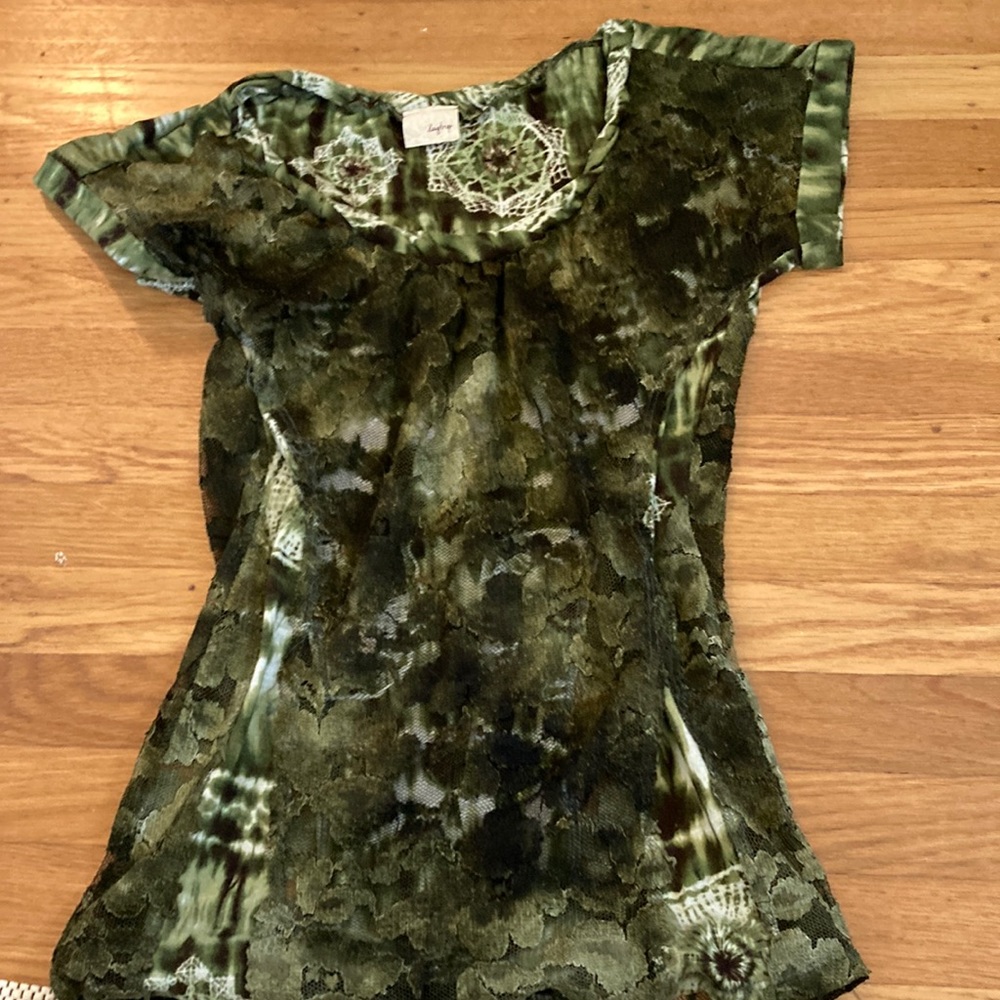 Green floral lace top